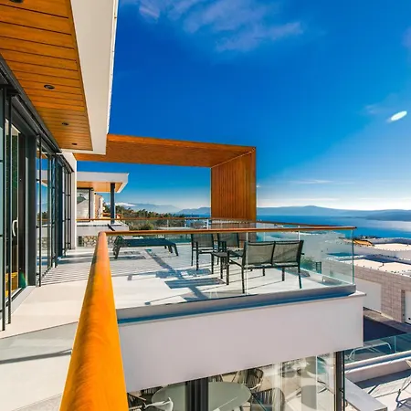 Carolea * Crikvenica