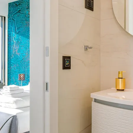 Carolea Vilă Crikvenica