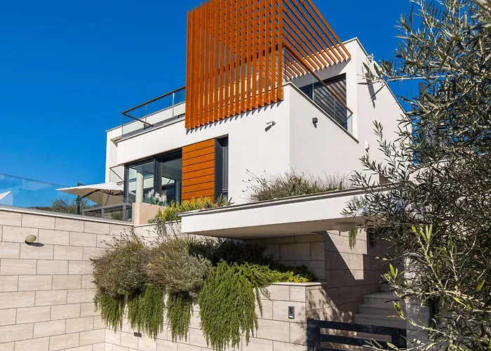 Carolea * Crikvenica