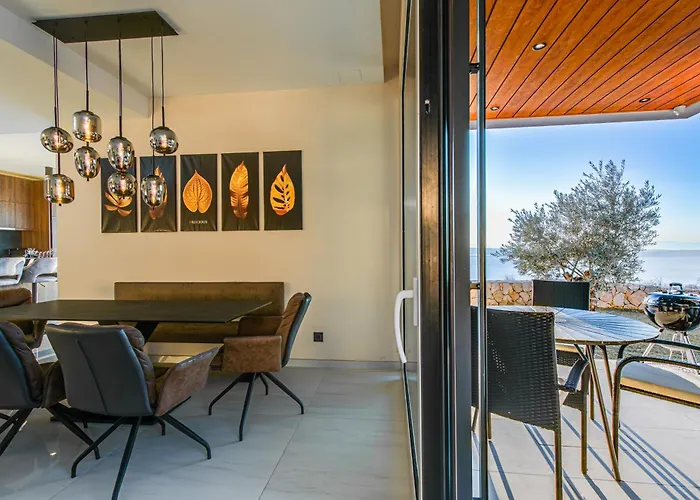 Carolea * Crikvenica