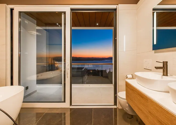 Carolea * Crikvenica